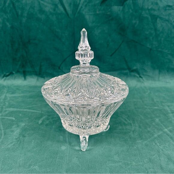 Vintage 3 Footed Round Crystal Glass Candy Dish Jar with Lid - Picture 2 of 7